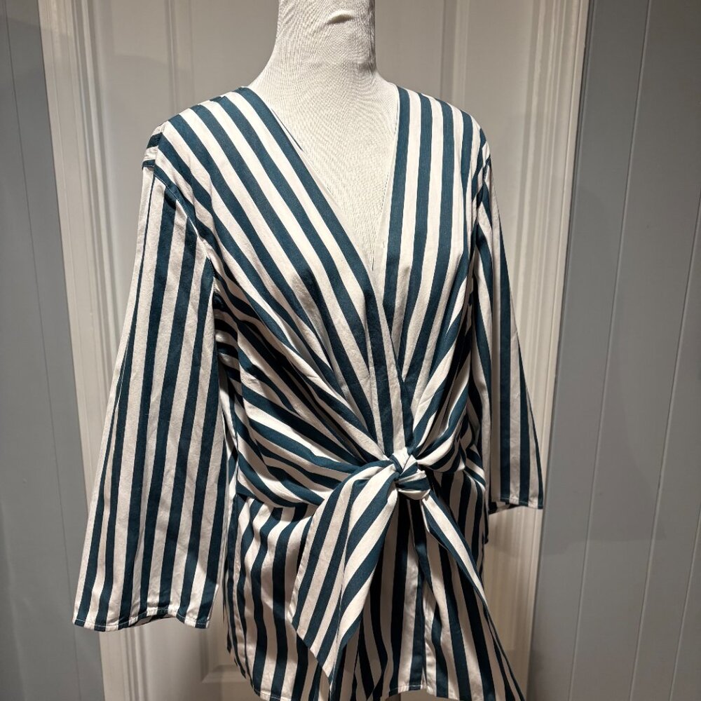 LaFayette 148 NY Dayana Tie Front Green and White Stripe Top Size Large